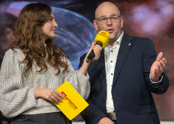 Landrat Christian Müller auf der Antenne-Bühne - Foto: Landkreis Prignitz / Gina Werthe
