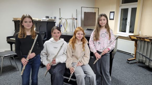 Lotte Weber, Tuuli Voelker, Luise Cord-Kruse und Tilda Renger (v.l.n.r.) treten in der Kategorie Kammermusik für Blasinstrumente (gleiche Holzblasinstrumente) in der Altersgruppe II an. Foto: Kreismusikschule Prignitz