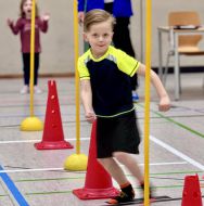 Schnell und geschickt: Beim Slalom-Parcours gaben die Jungen und Mädchen alles.  Foto: Gina Werthe / Landkreis Prignitz